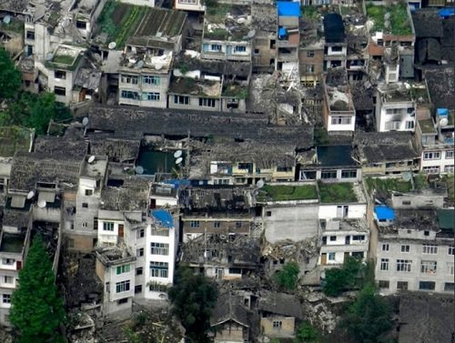 Китай: Мощное землетрясение в провинции Сычуань 20 апреля 2013 года Прямой эфир